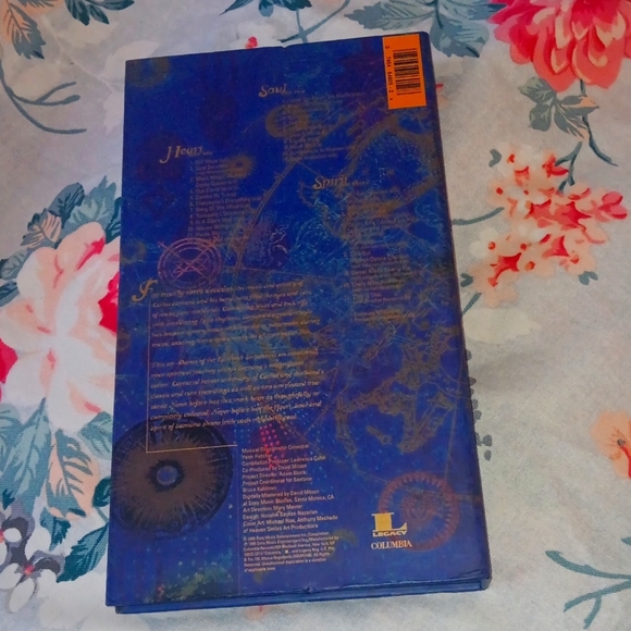 Santana CD set 3 cds Album Hard cover - Picture 3 of 7